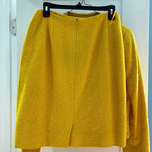 Vintage Carlisle Tweed 2 Pc. Suit 10. Mother of pearl buttons. - Picture 6 of 11